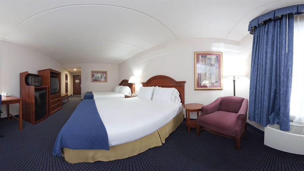 Holiday Inn Express Hotel & Suites High Point South By Ihg Archdale Extérieur photo
